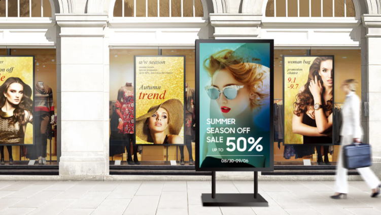 Outdoor LCD display in retails